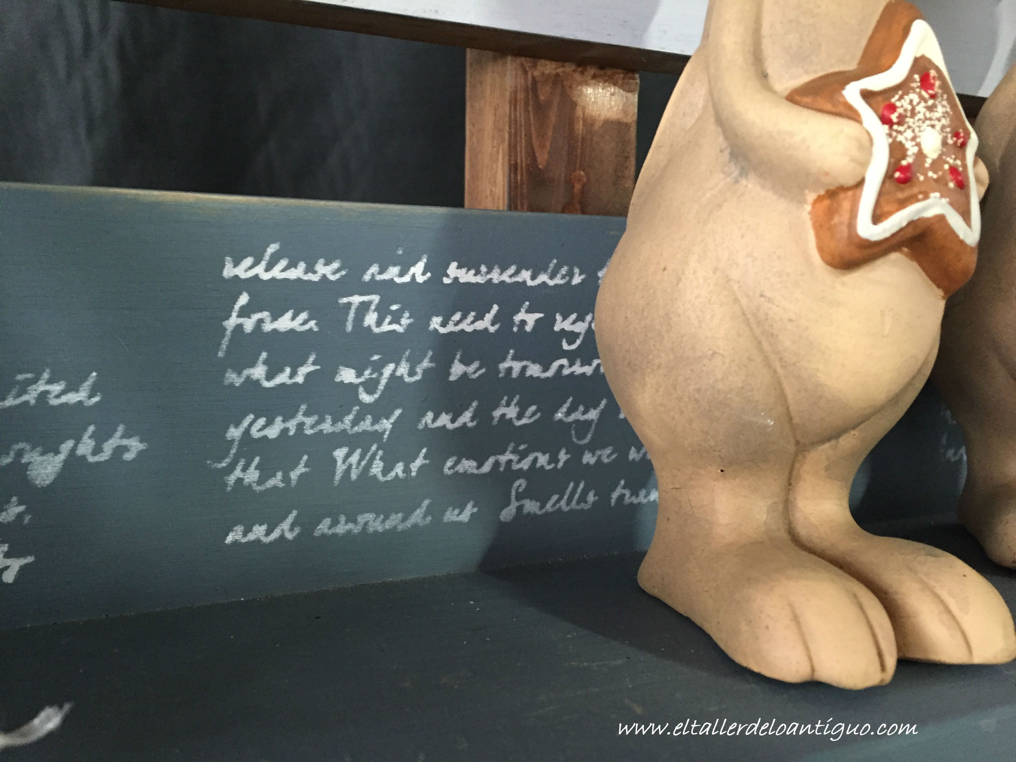 &aacute;rbol de Navidad de madera decorado